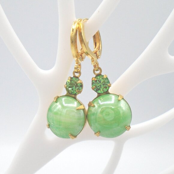 NWT ~VINTAGE DANGLE EARRINGS Peridot, Rose and Sapphire Blue Austrian Glass Gems - Picture 3 of 4